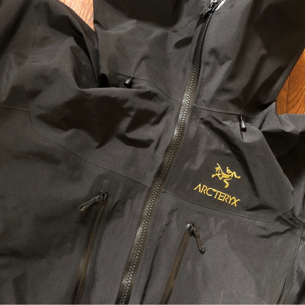 Arcteryx Alpha SV Black 24k Gold Small
